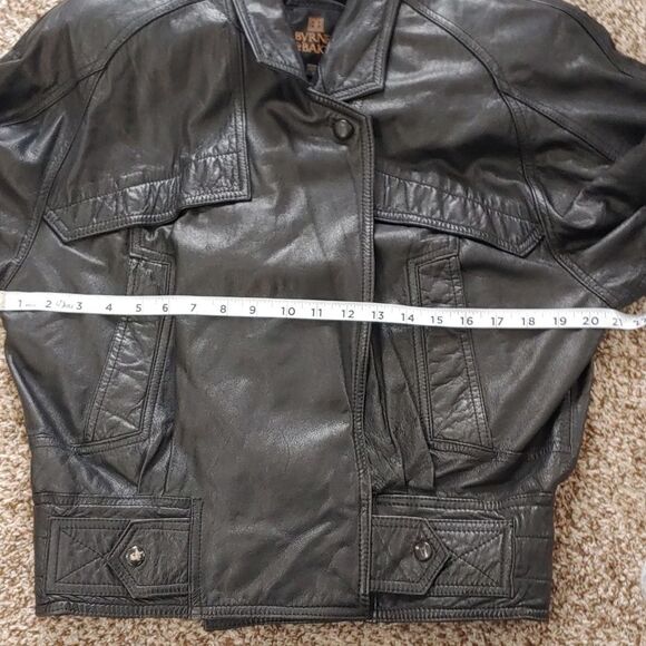 VTG Black Leather Bomber Jacket Byrnes & Baker Unisex Moto Jacket Size Small - Picture 7 of 10